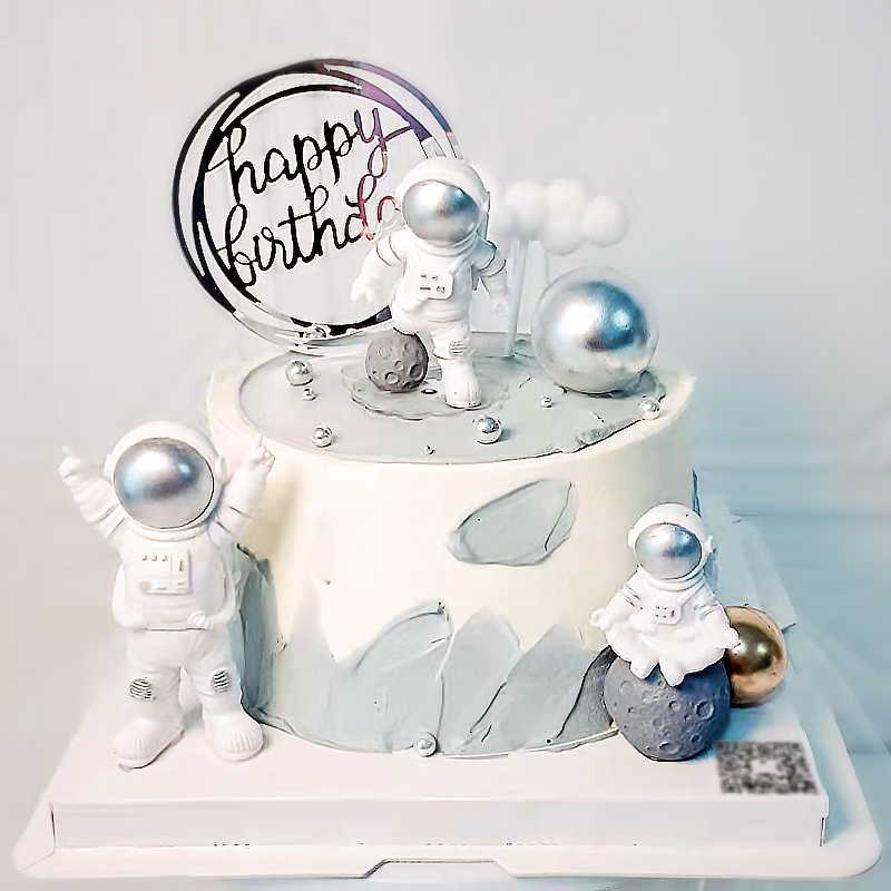 Topper per torta astronauta pe - Resin Art Alphabet recensione e prezzo