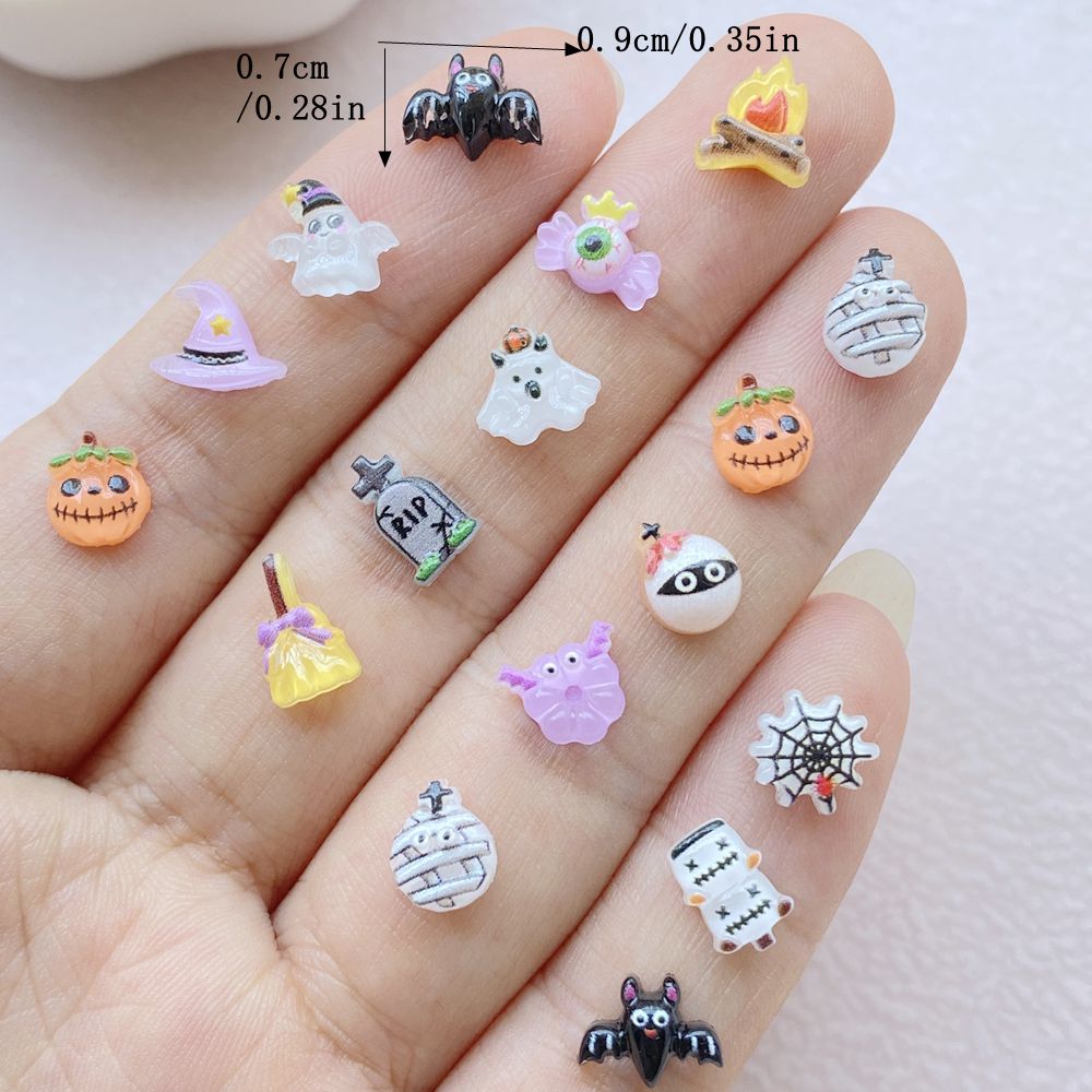 100 pz Halloween 3D Nail Art d - Resin Art Equipment recensione e prezzo